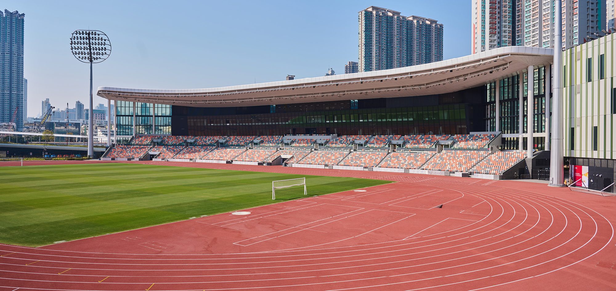 投篮靠谱！浙江新外援兰道夫14中8贡献28分，三分5中4